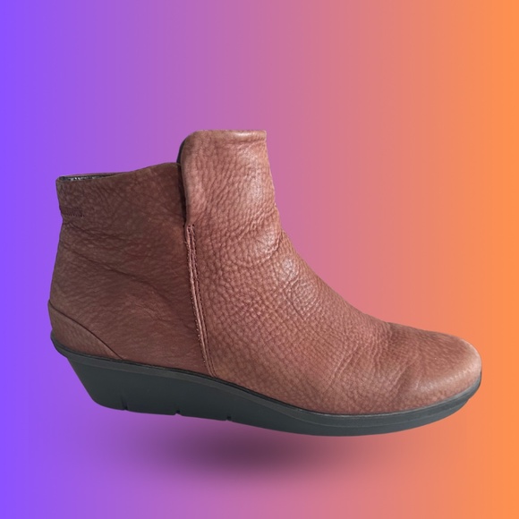 ECCO Women's Skyler Wedge Ankle Boot - Picture 2 of 10